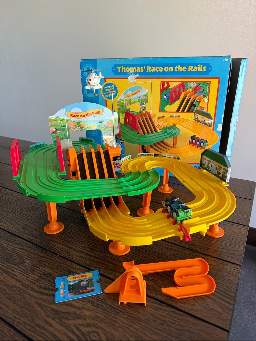 TOMY Thomas & Friends Train Set Thomas' Race On The Rails Tracks In Box